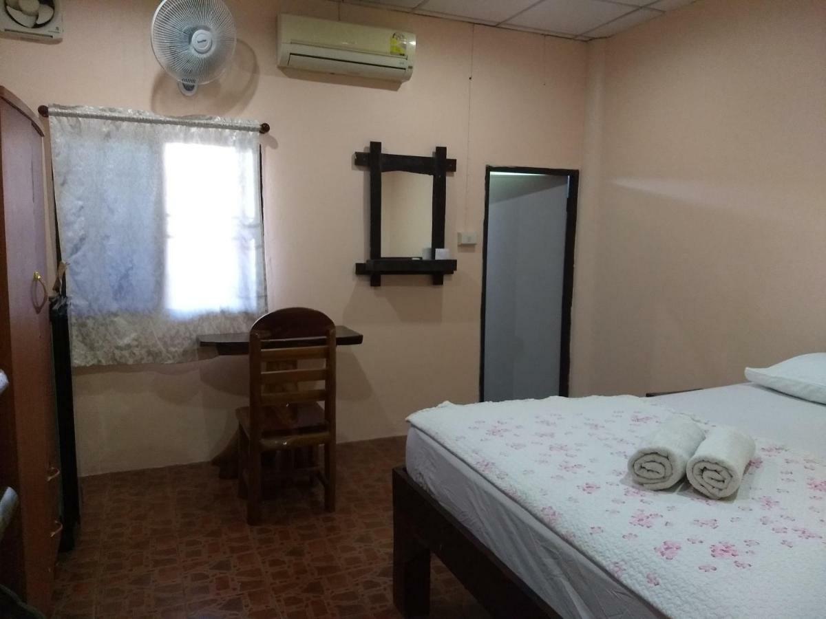Js Guesthouse Ko Tao Bagian luar foto