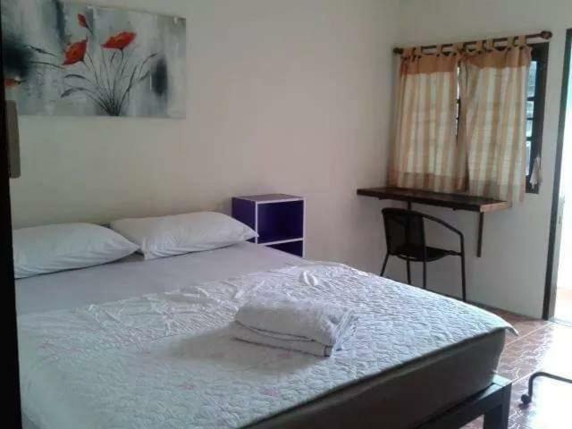Js Guesthouse Ko Tao Bagian luar foto