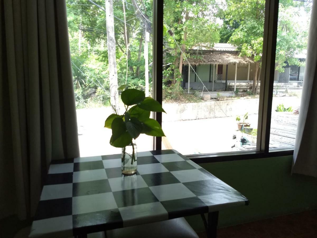 Js Guesthouse Ko Tao Bagian luar foto